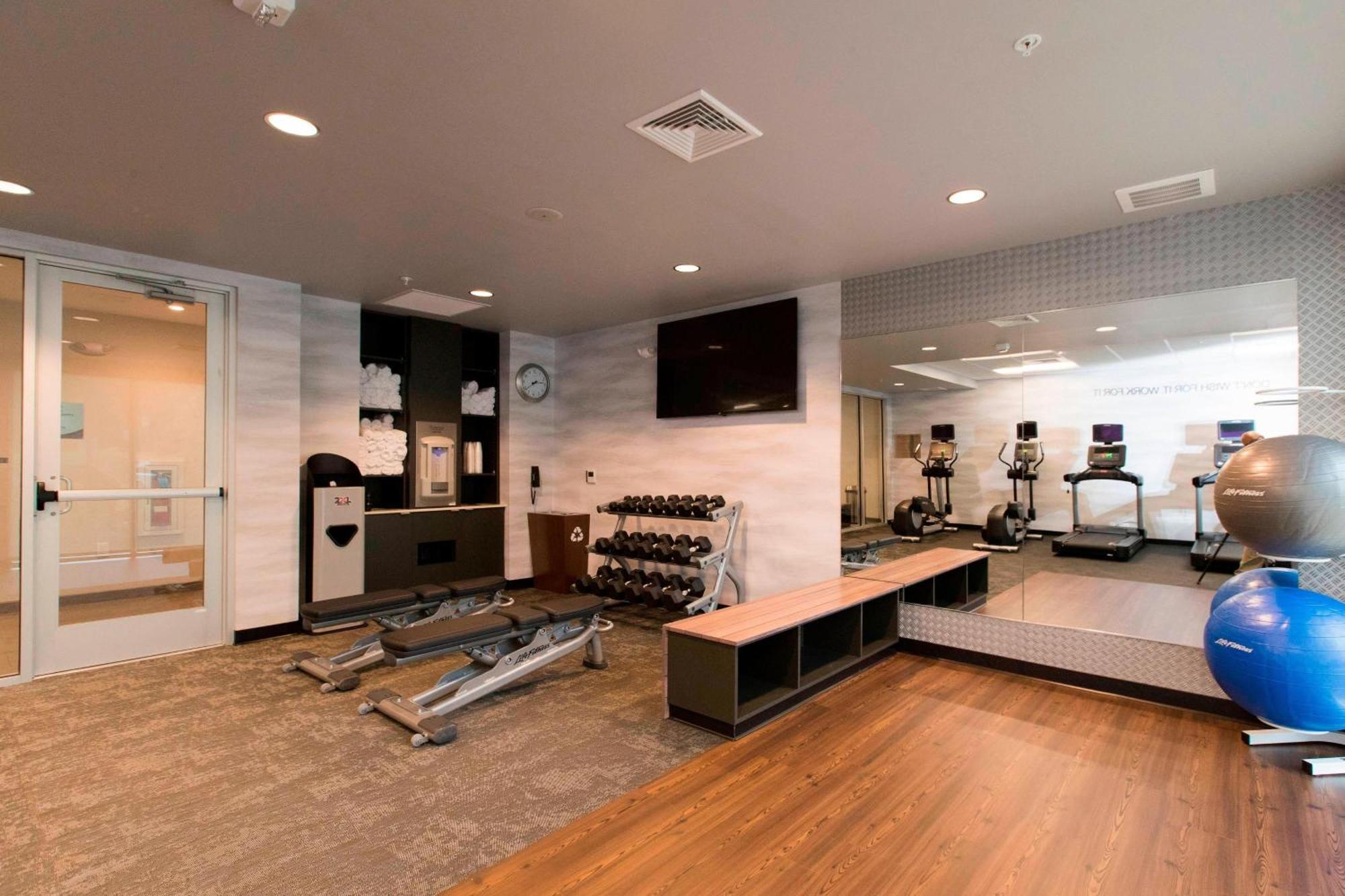 Fairfield Inn & Suites By Marriott Philadelphia Valley Forge/Great Valley Berwyn Esterno foto