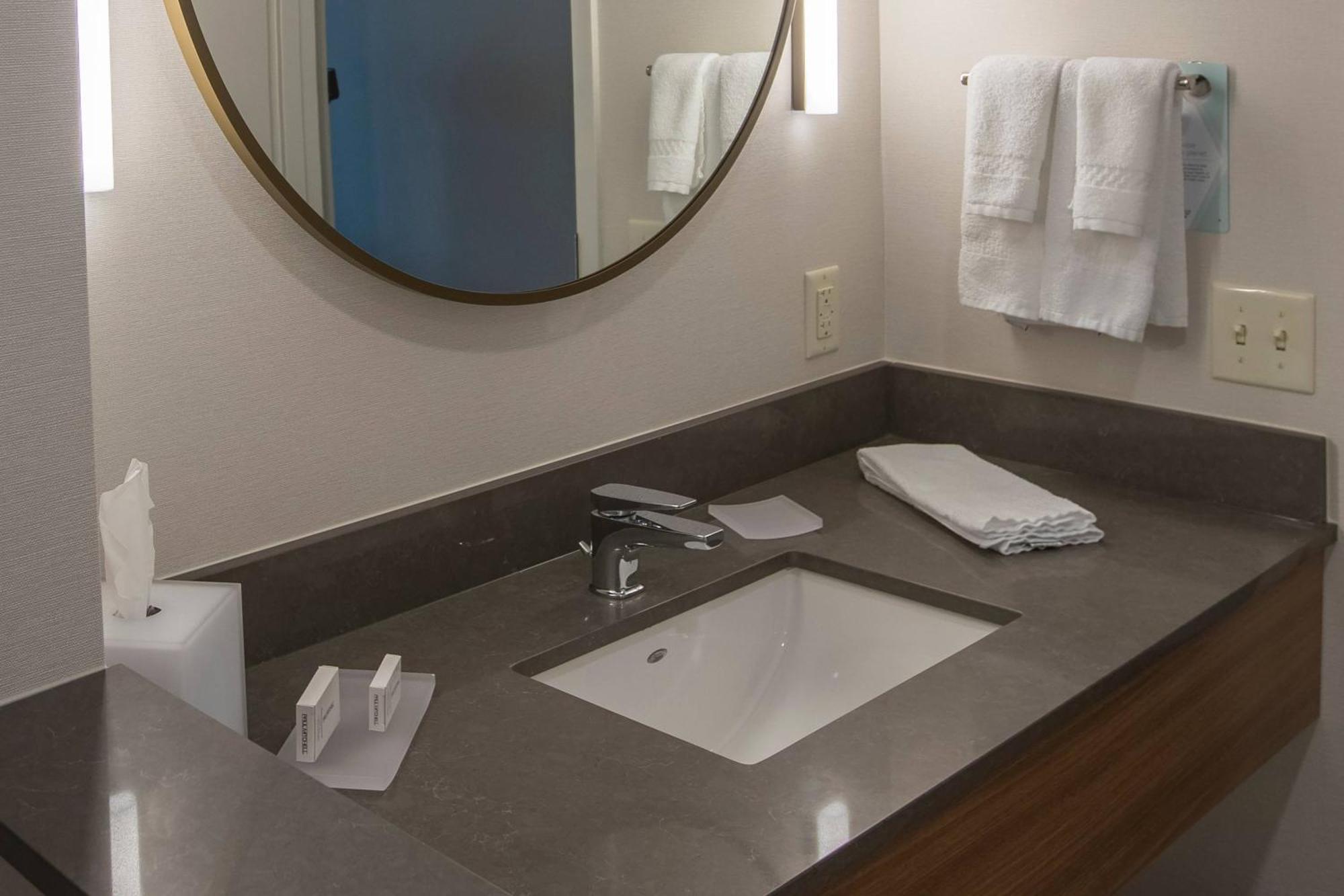 Fairfield Inn & Suites By Marriott Philadelphia Valley Forge/Great Valley Berwyn Esterno foto